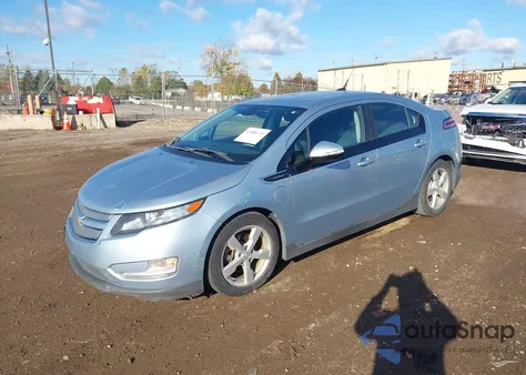 2013 Chevrolet Volt z USA, uszkodzony, nr VIN 1G1RA6E41DU126359
